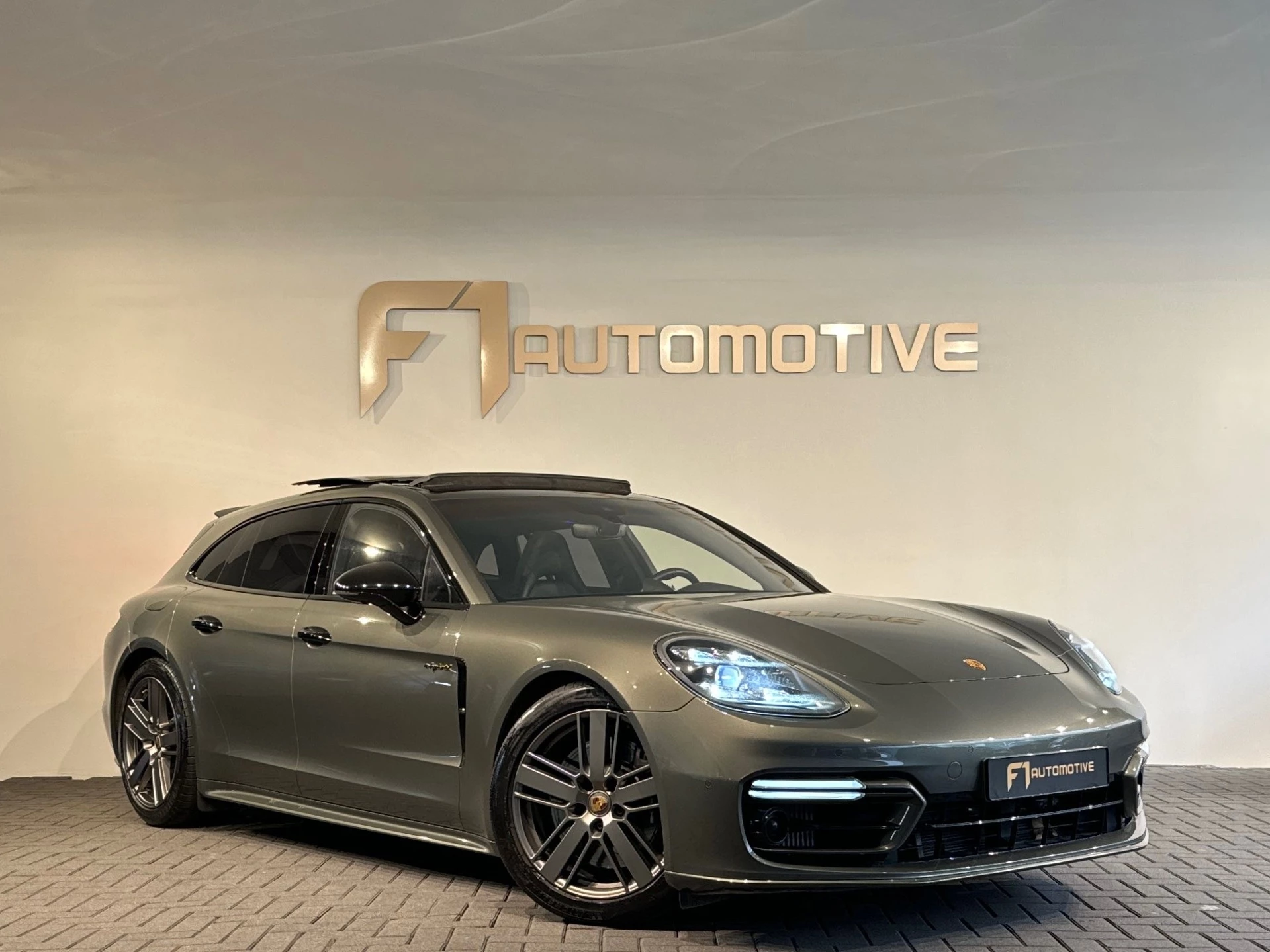 Hoofdafbeelding Porsche Panamera