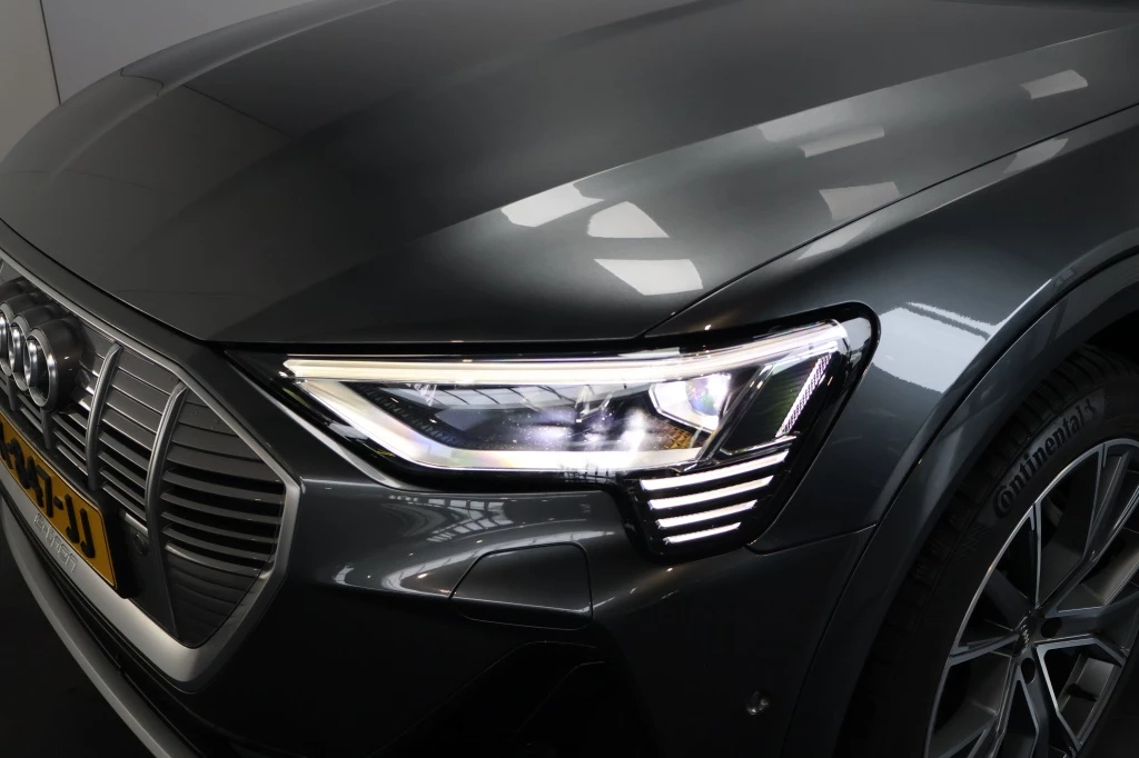 Hoofdafbeelding Audi e-tron