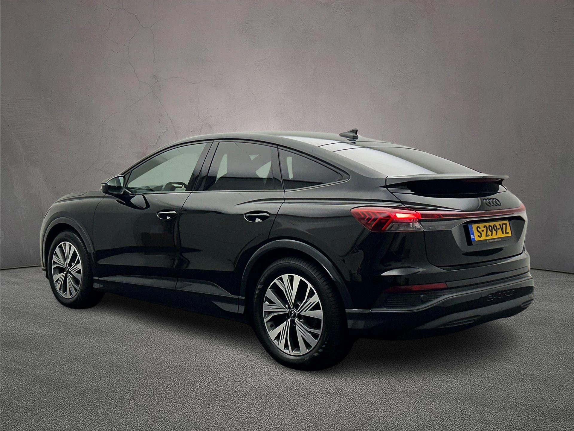 Hoofdafbeelding Audi Q4 e-tron