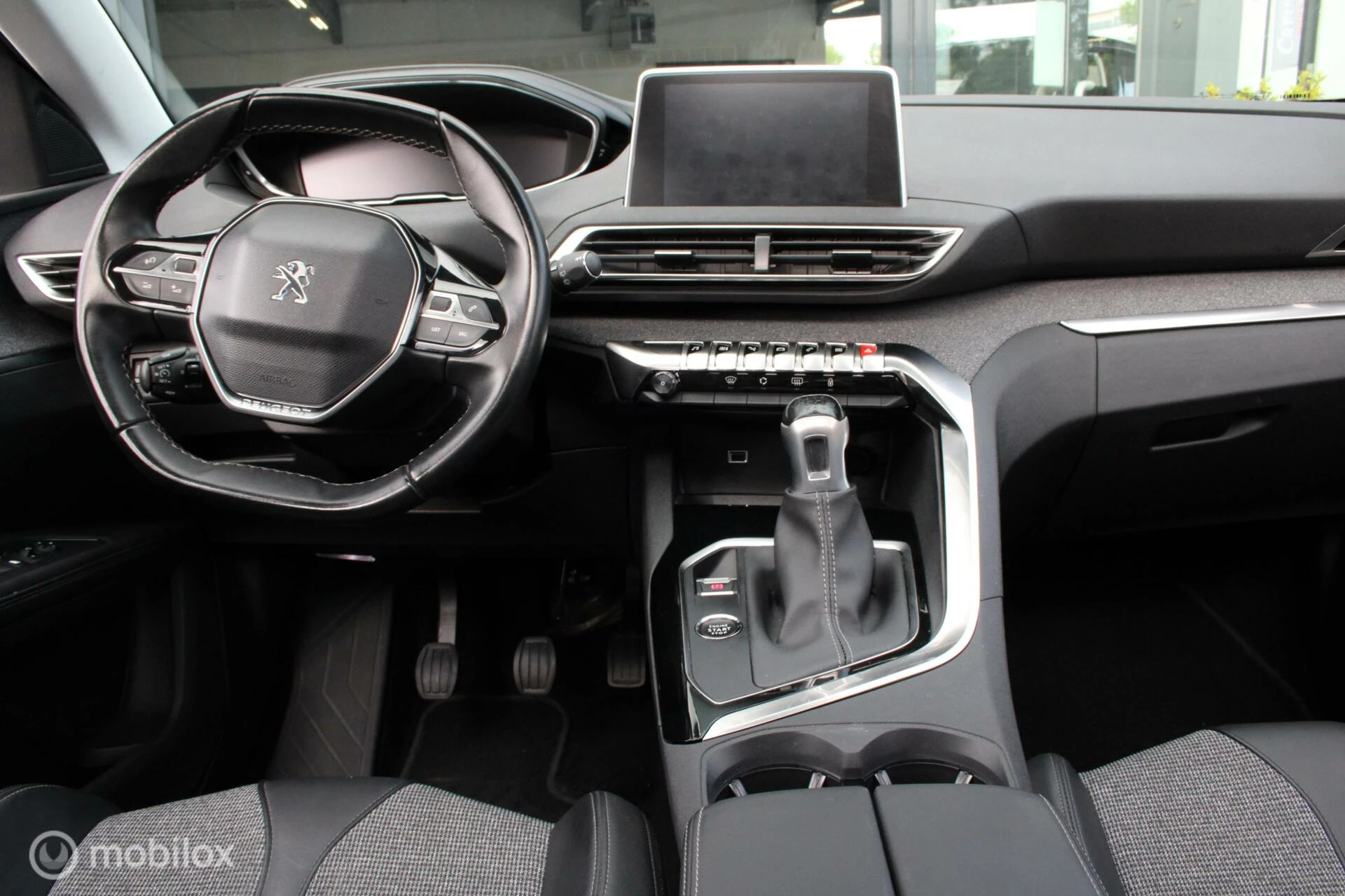 Hoofdafbeelding Peugeot 5008