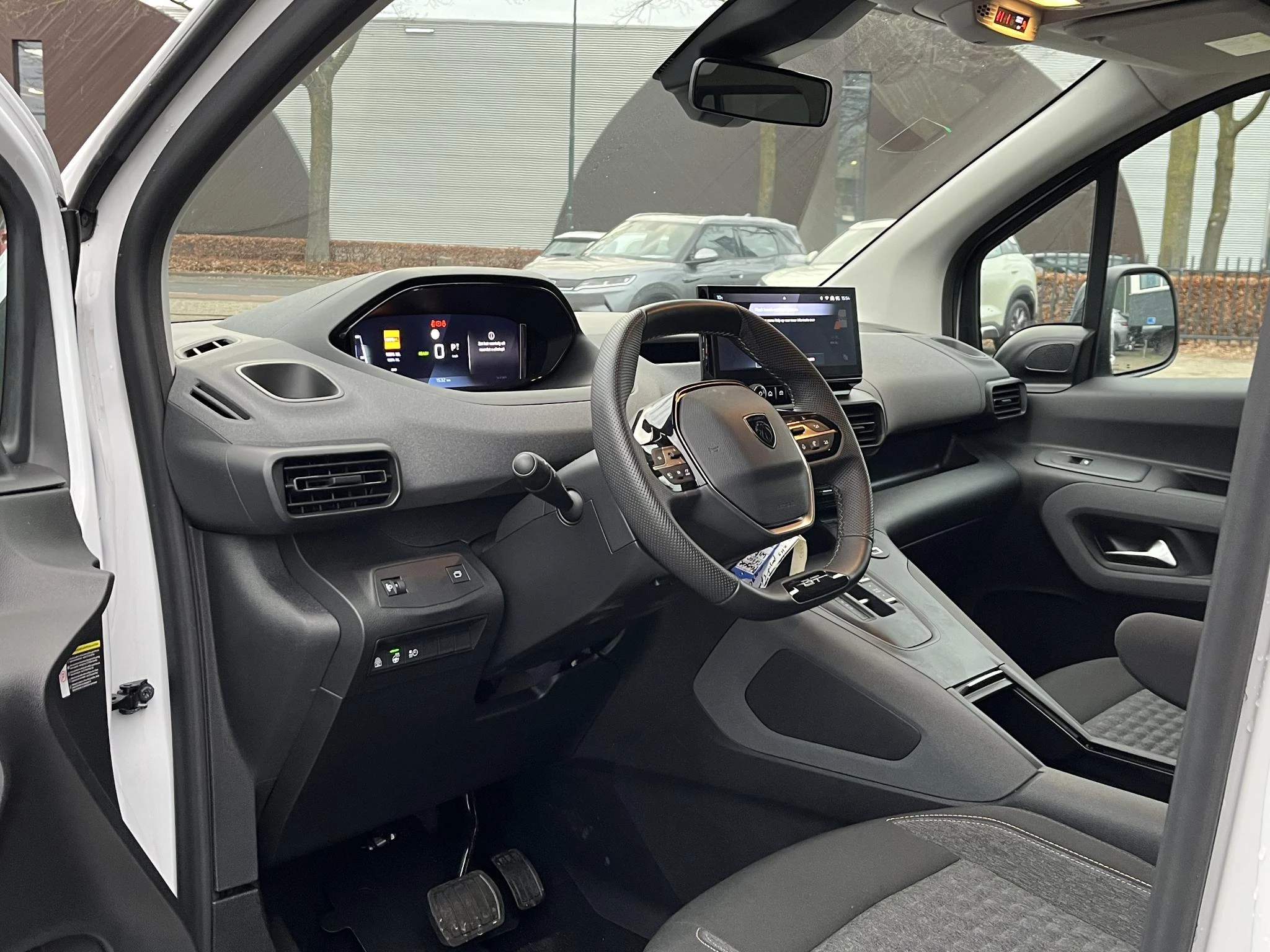 Hoofdafbeelding Peugeot e-Rifter