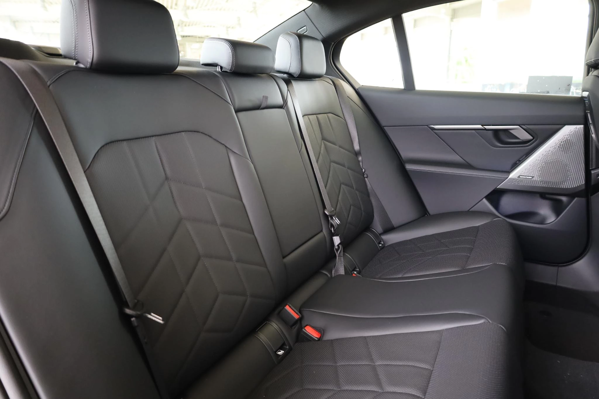 Hoofdafbeelding BMW i5