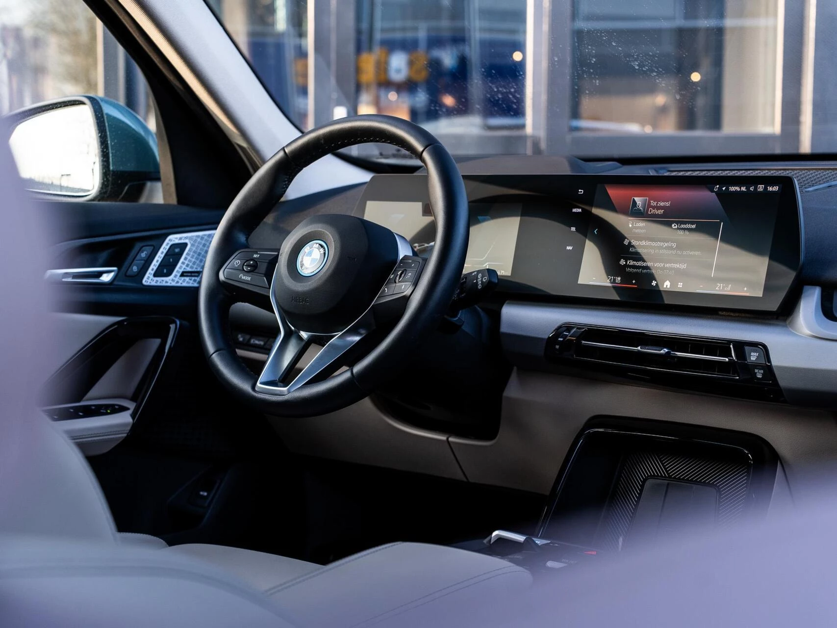 Hoofdafbeelding BMW iX1