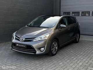 Hoofdafbeelding Toyota Verso Toyota Verso 1.8 VVT-i CVT Automaat | 7-Persoons | Trekhaak |