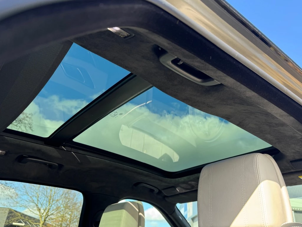 Hoofdafbeelding Land Rover Range Rover Velar