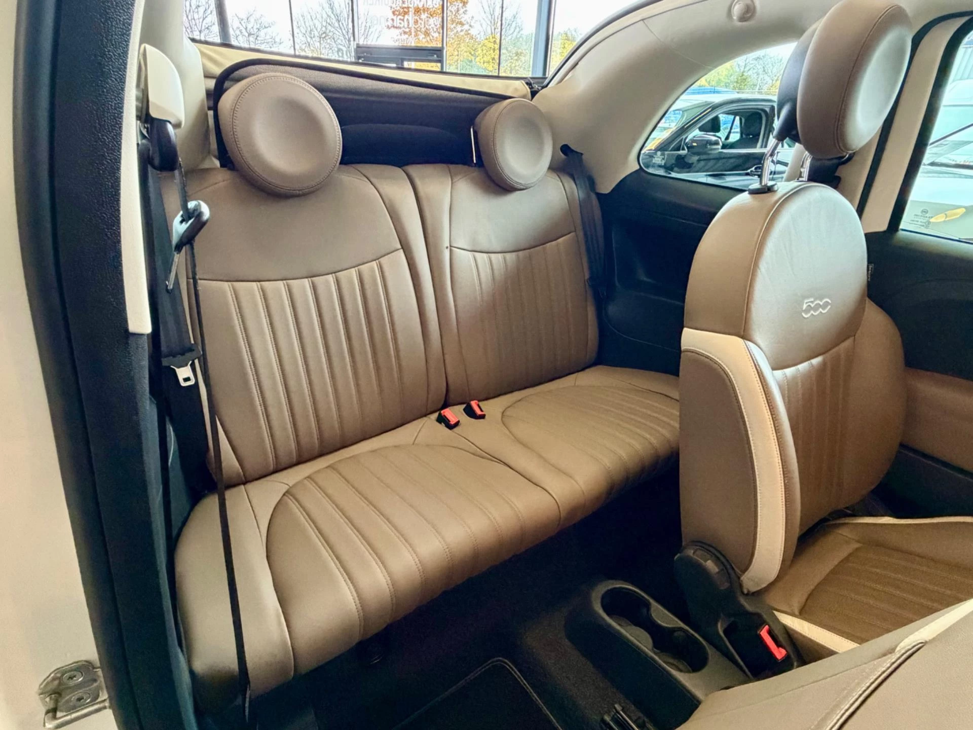 Hoofdafbeelding Fiat 500C