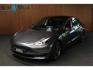 Tesla Model 3 Long Range AWD Dual Motor 75 kWh Autopilot ACC 360° Stuurverwarming Leer PDC Navi Panoramadak Elektr. achterklep Stoelverwarming voor & achter Climate voor & achter LM velgen BTW auto! Nieuw!