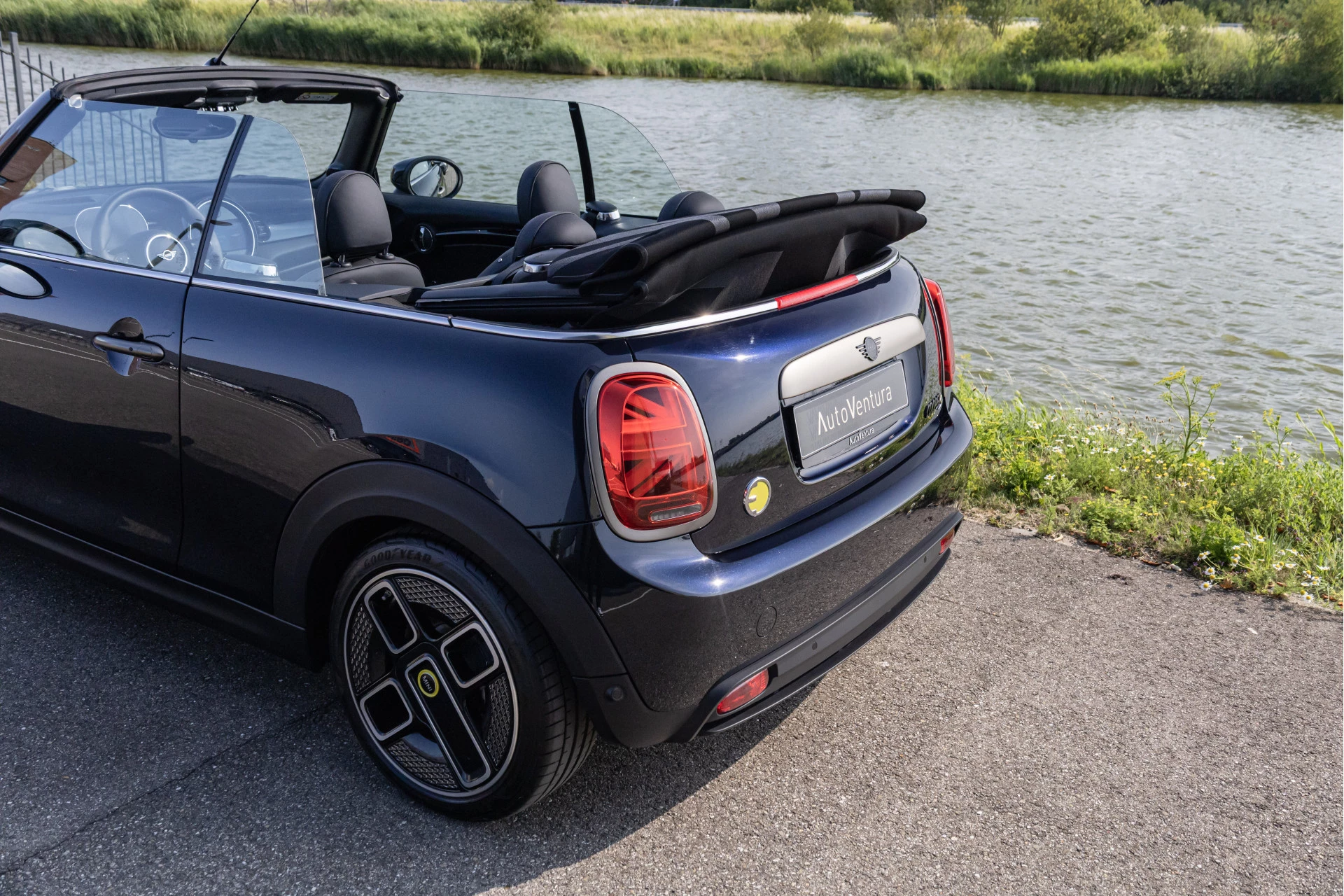Hoofdafbeelding MINI Cabrio