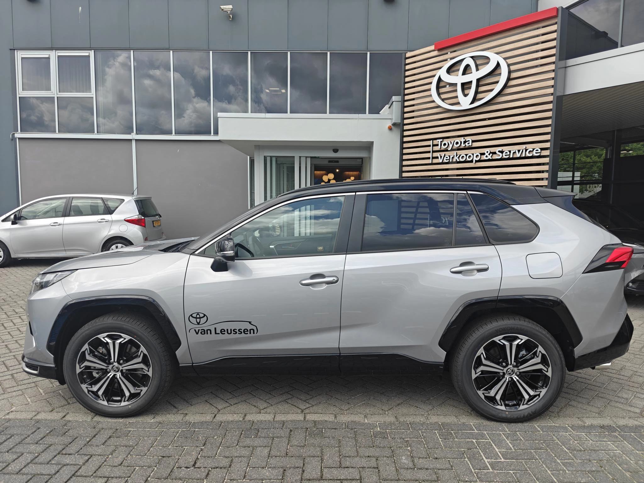 Hoofdafbeelding Toyota RAV4