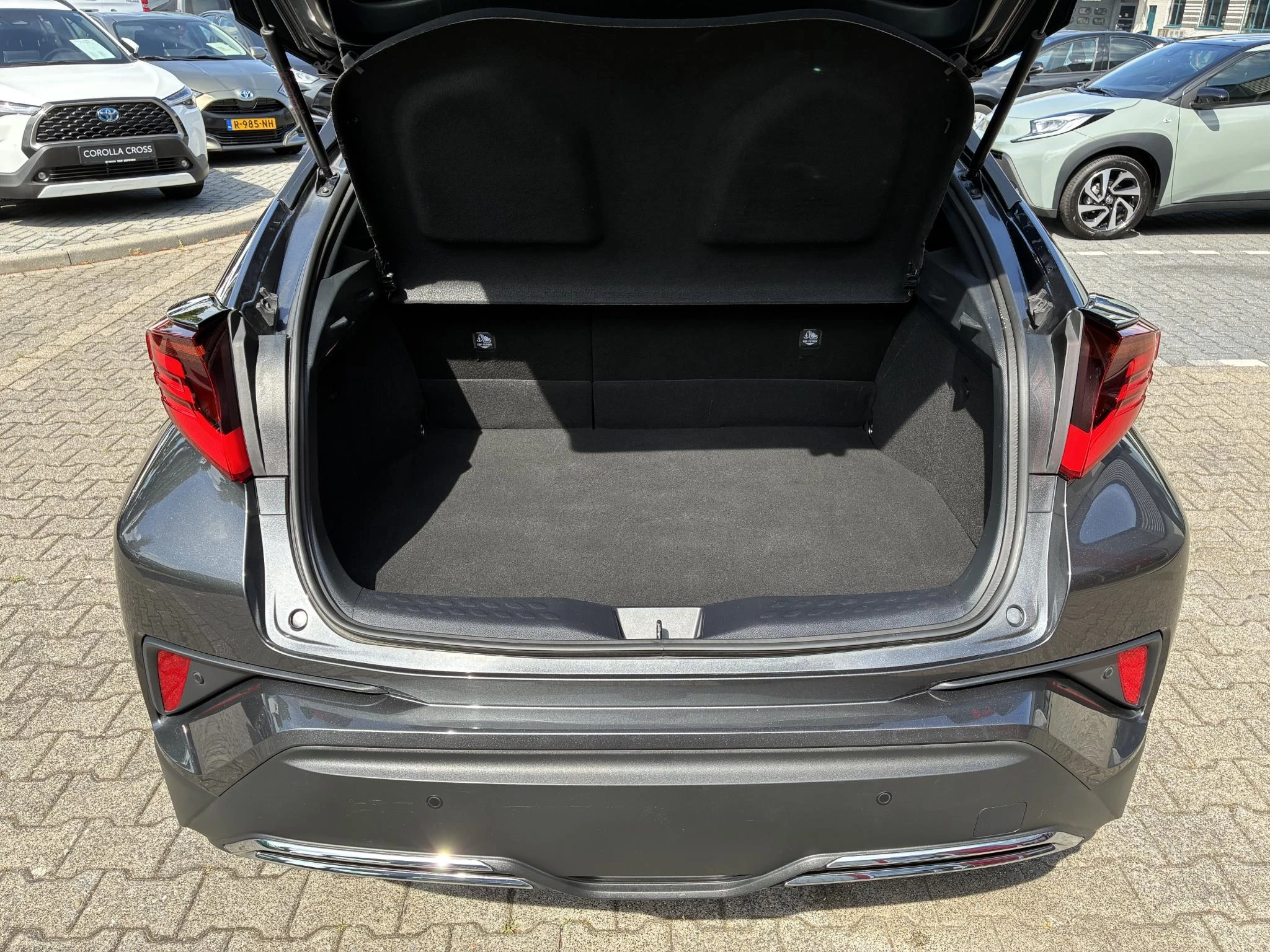 Hoofdafbeelding Toyota C-HR