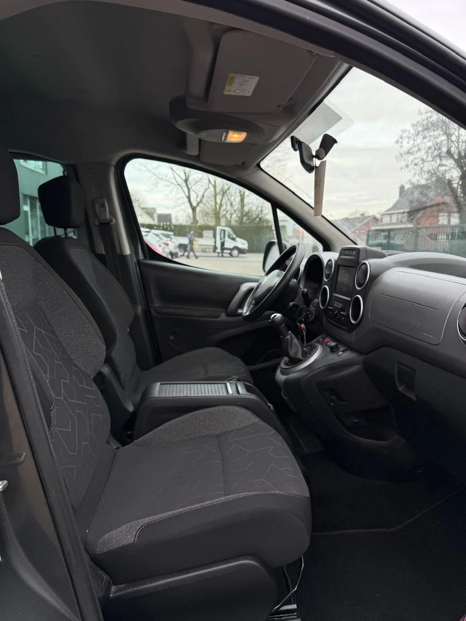 Hoofdafbeelding Peugeot Partner