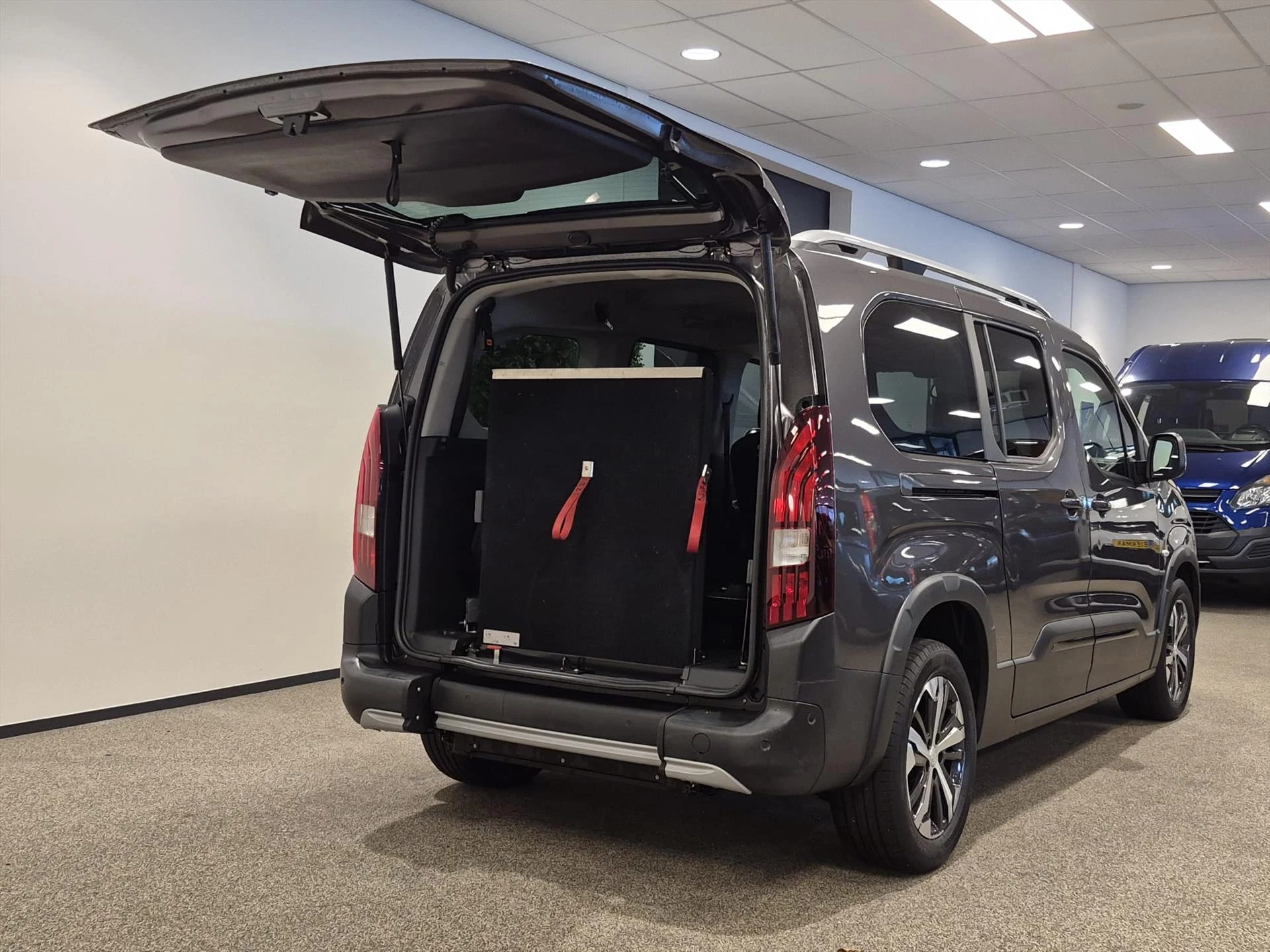 Hoofdafbeelding Peugeot Rifter