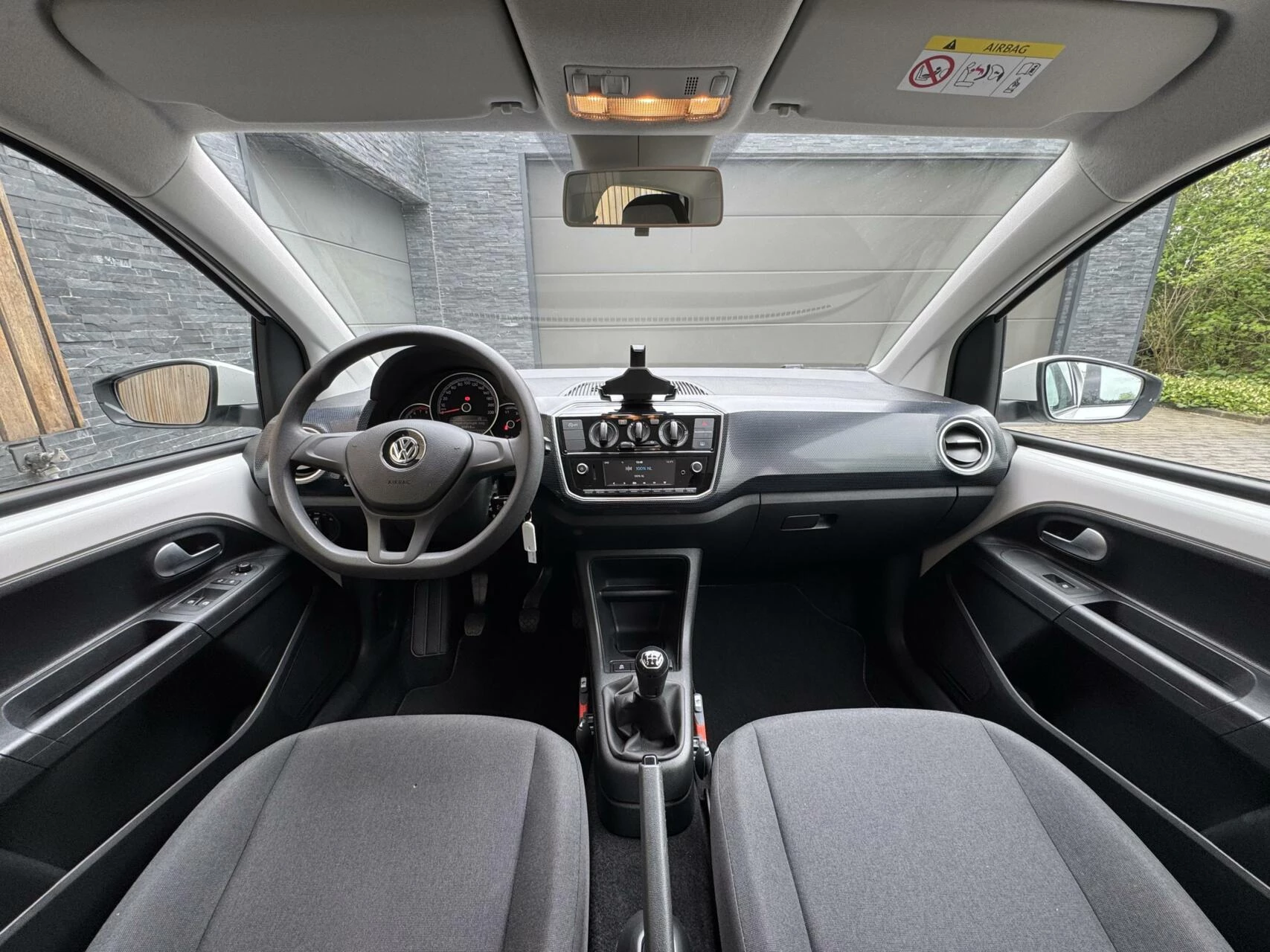 Hoofdafbeelding Volkswagen up!