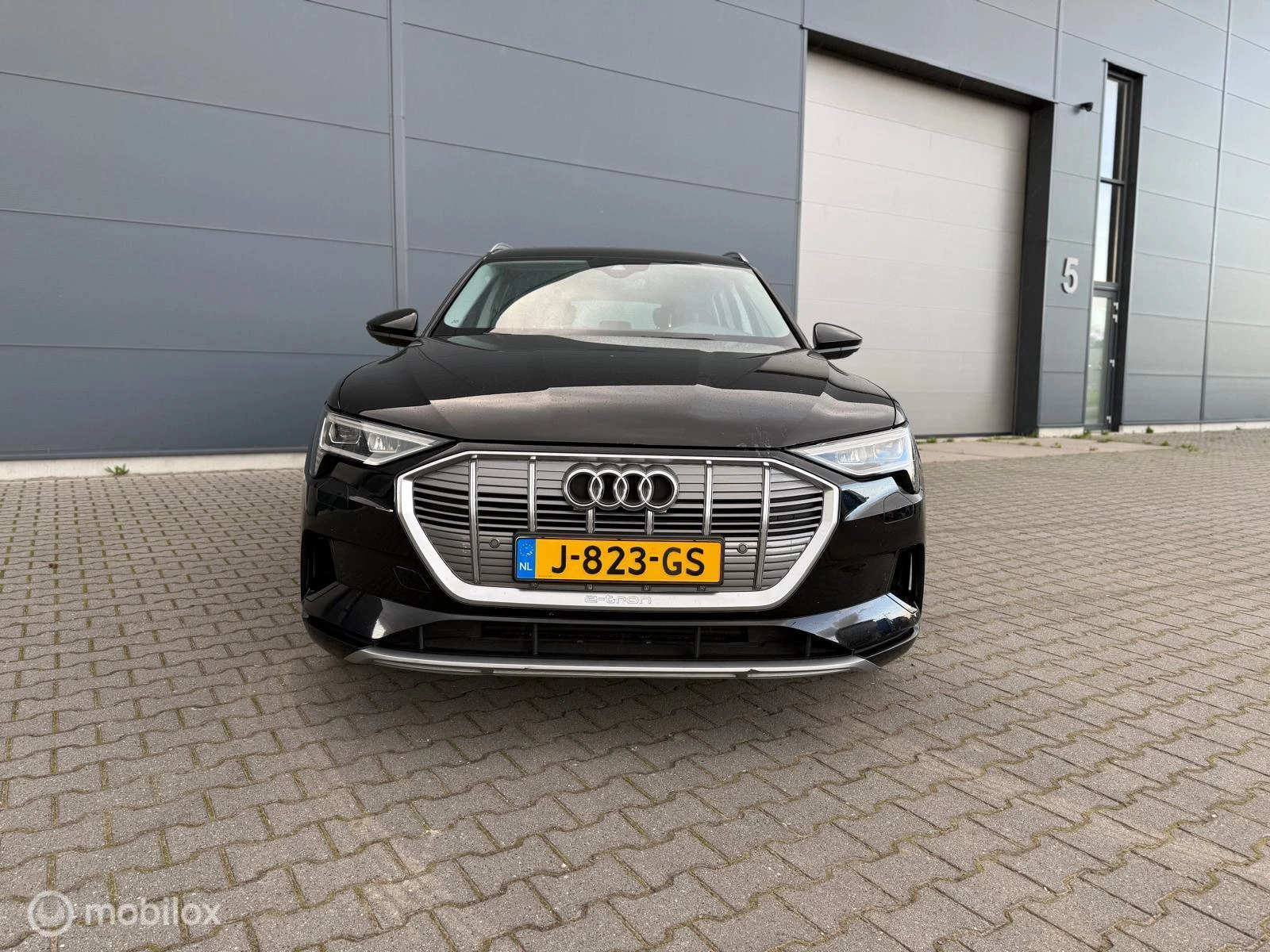 Hoofdafbeelding Audi e-tron