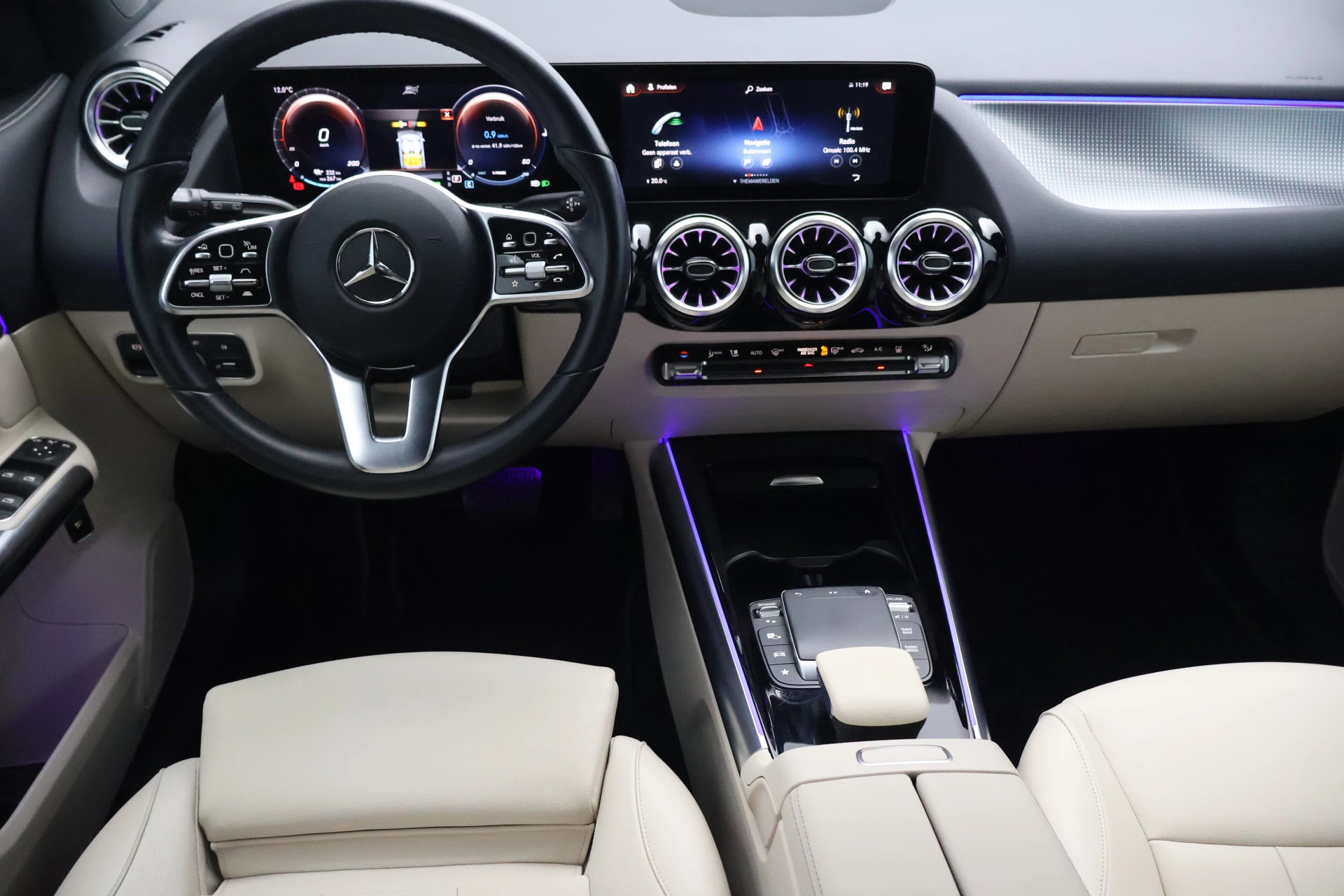 Hoofdafbeelding Mercedes-Benz EQA