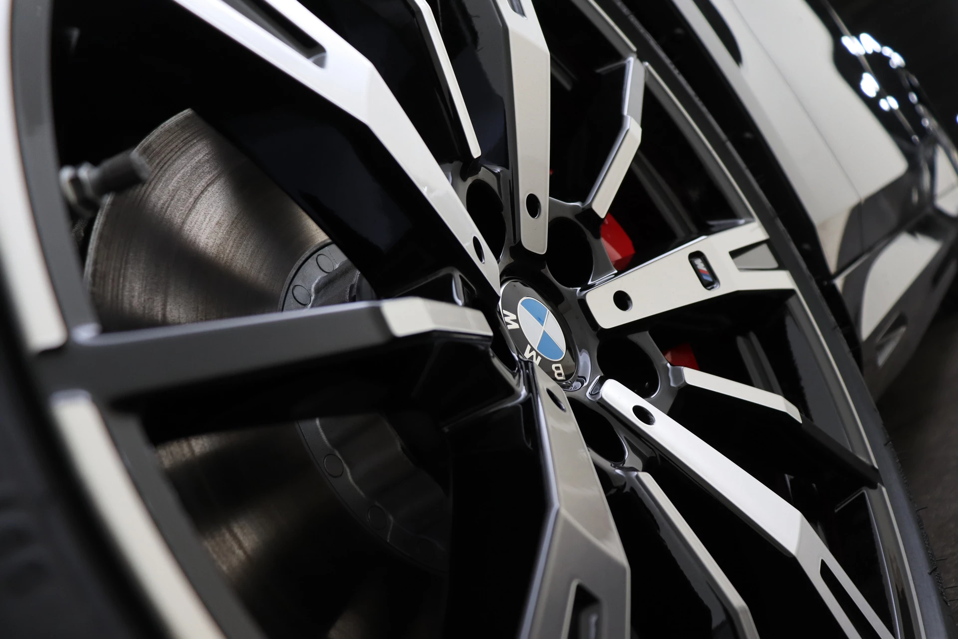 Hoofdafbeelding BMW i5