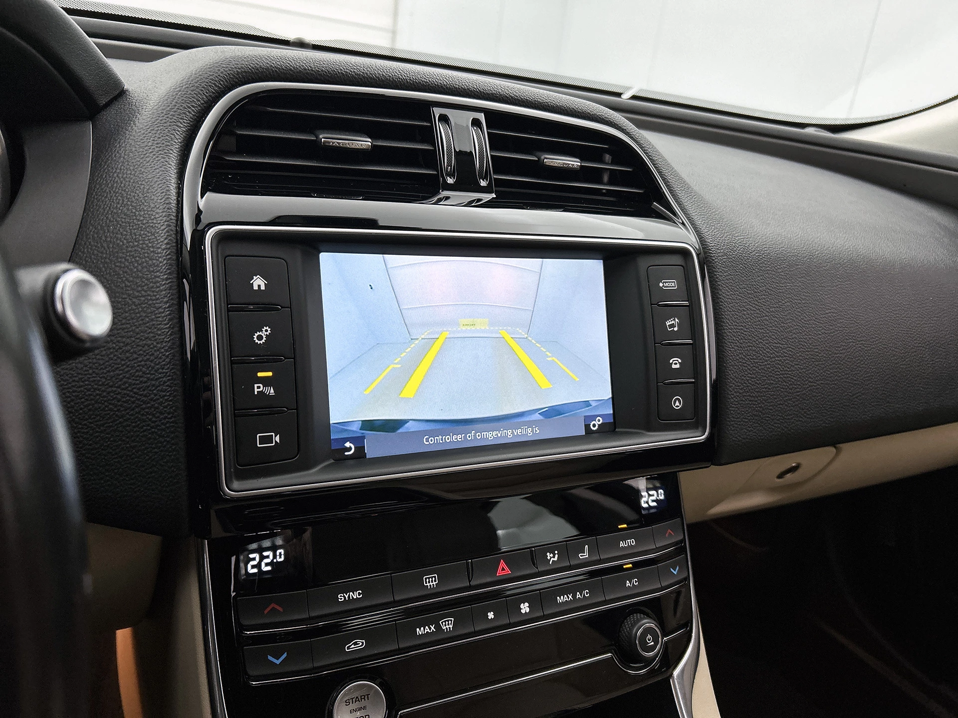 Hoofdafbeelding Jaguar XE