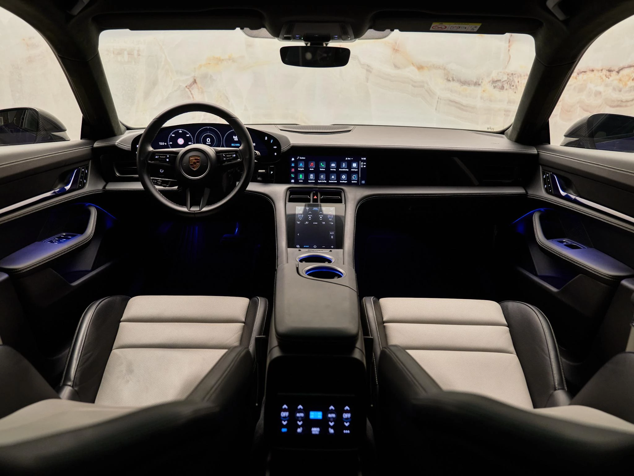 Hoofdafbeelding Porsche Taycan