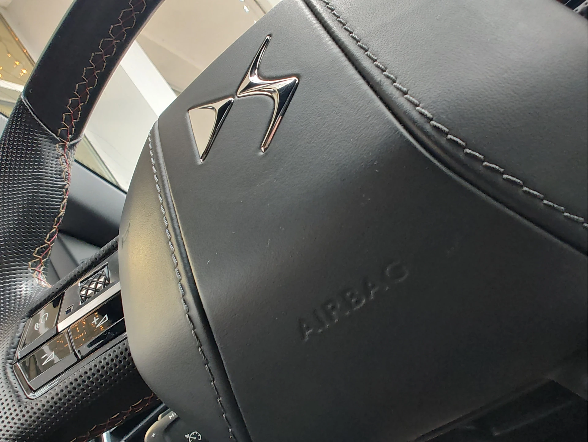 Hoofdafbeelding DS DS 7