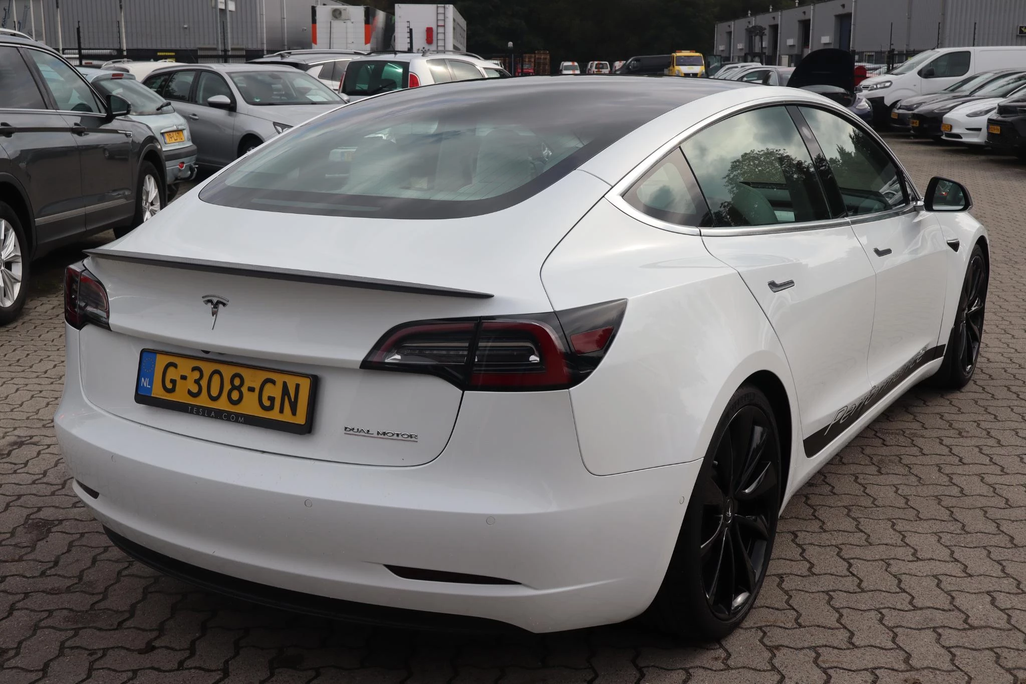 Hoofdafbeelding Tesla Model 3