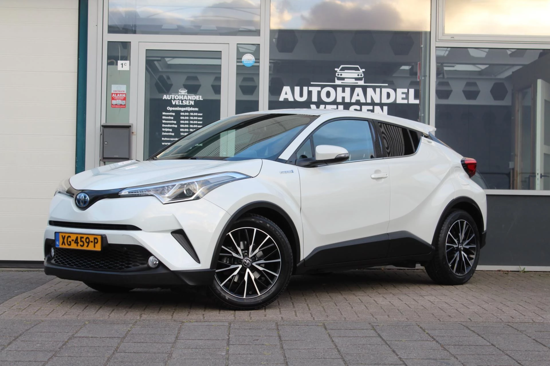 Hoofdafbeelding Toyota C-HR