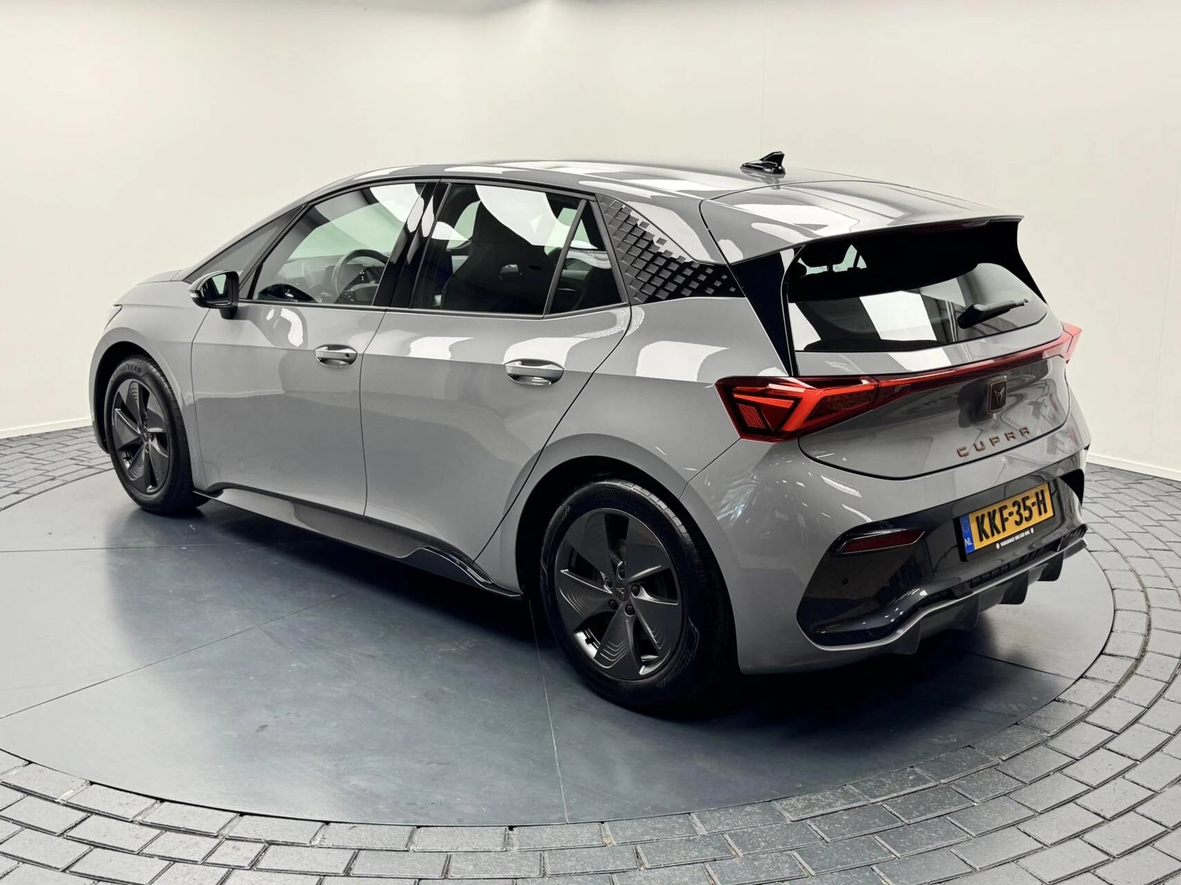 Hoofdafbeelding CUPRA Born