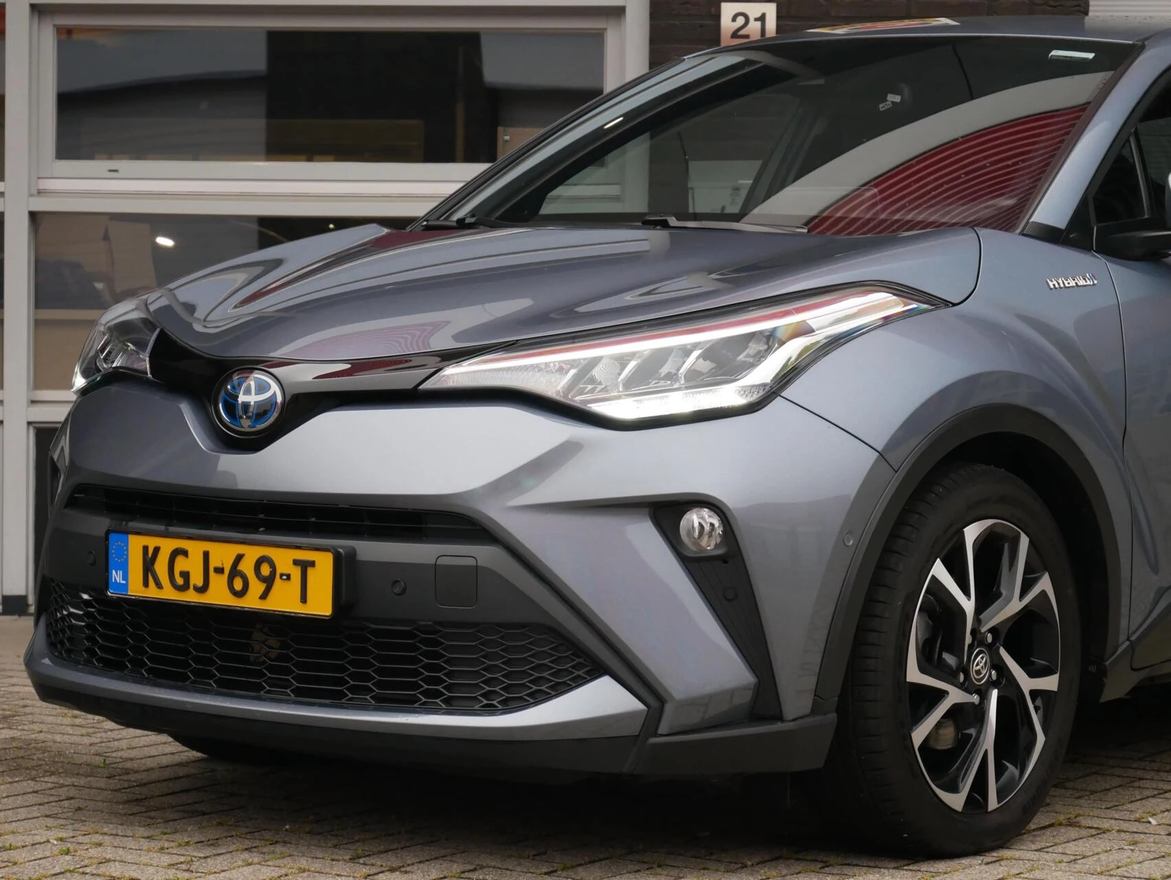 Hoofdafbeelding Toyota C-HR