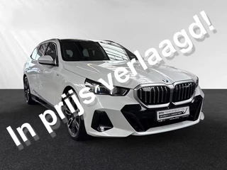 BMW 5 Serie Touring 520iA M-SPORT ** ADAPT. LED, LEDER, PANORAMA, TREKH, H&K SOUND, DR. ASS+ ** 1e EIG - UNFALLFREI ** ** INFORMEER OOK NAAR ONZE AANTREKKELIJKE FINANCIAL-LEASE TARIEVEN **