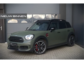 MINI Countryman Mini 2.0 John Cooper Works ALL4 Chili | 232 pk | Panoramadak | Harman Kardon | Head-Up Display | Keyless | Cruise Control | Stoelverwarming | Ambiance Verlichting | Camera | Navigatie | JCW
