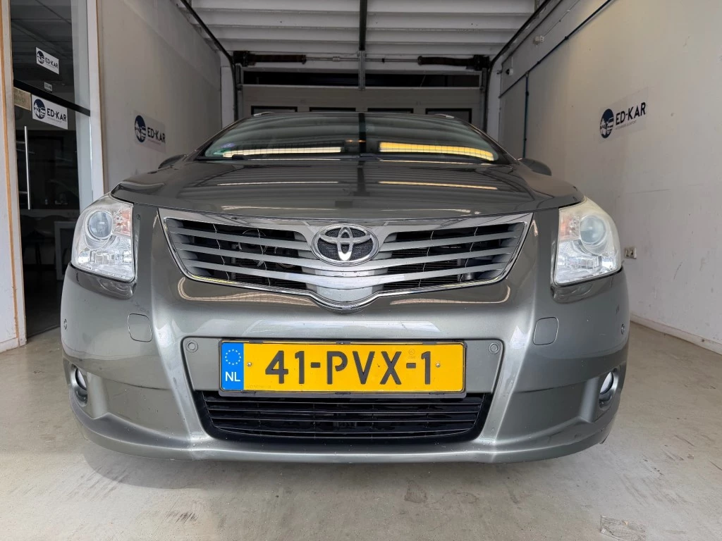 Hoofdafbeelding Toyota Avensis
