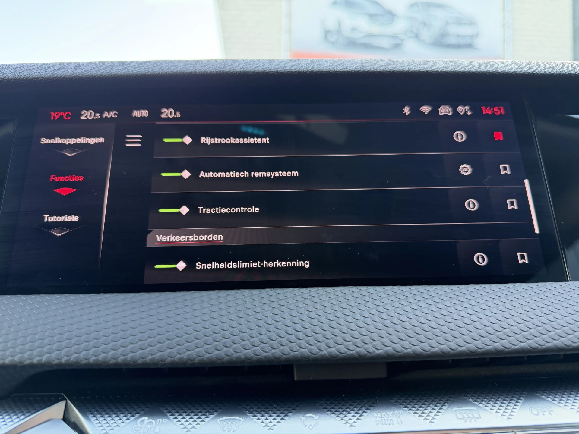 Hoofdafbeelding DS DS 4