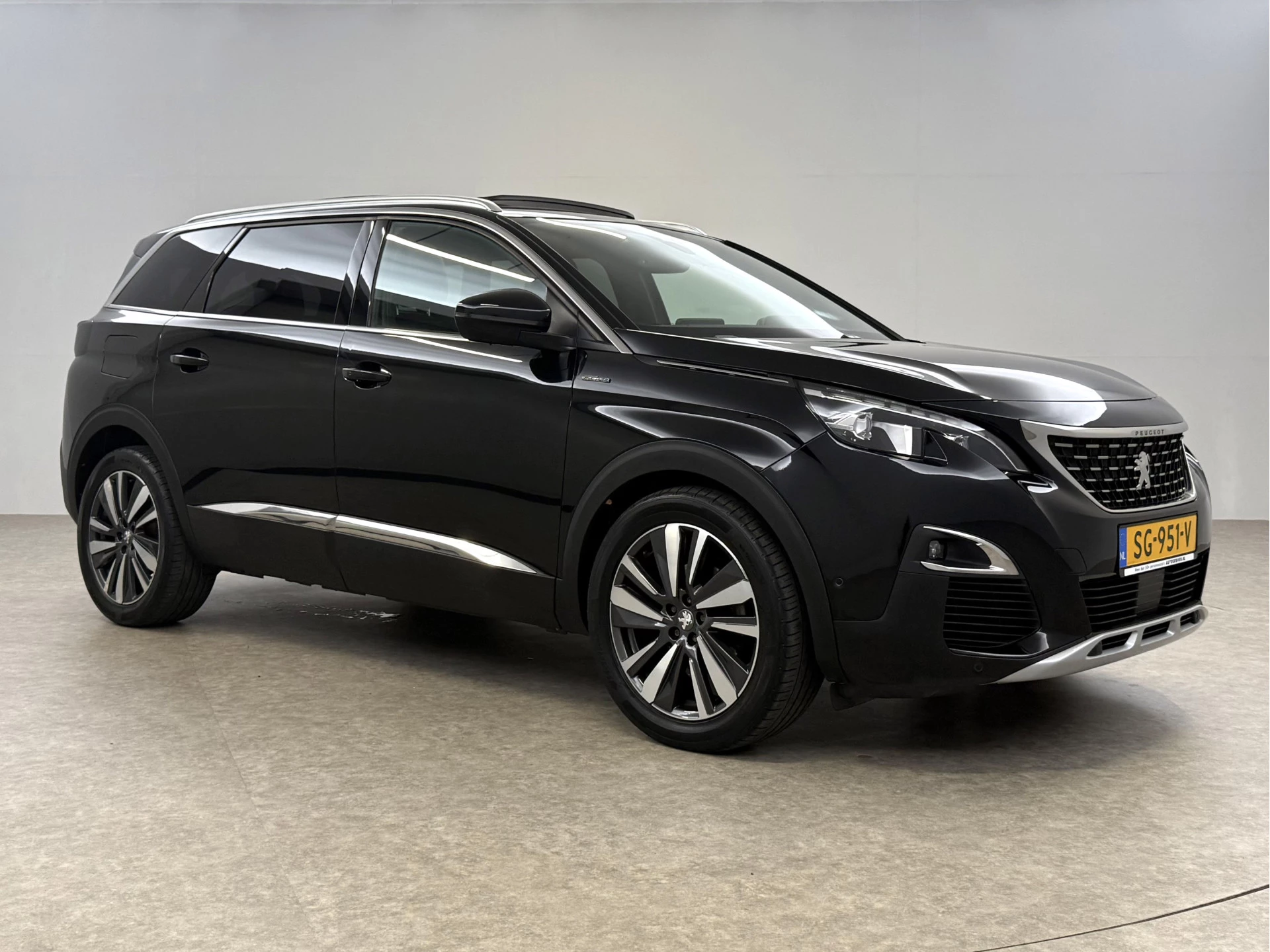 Hoofdafbeelding Peugeot 5008