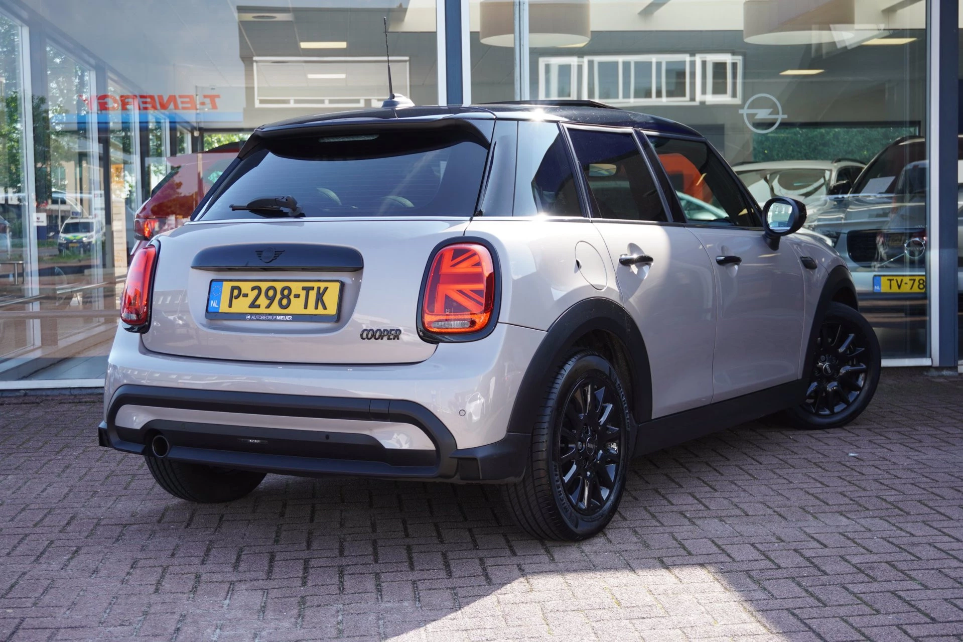Hoofdafbeelding MINI 5-deurs