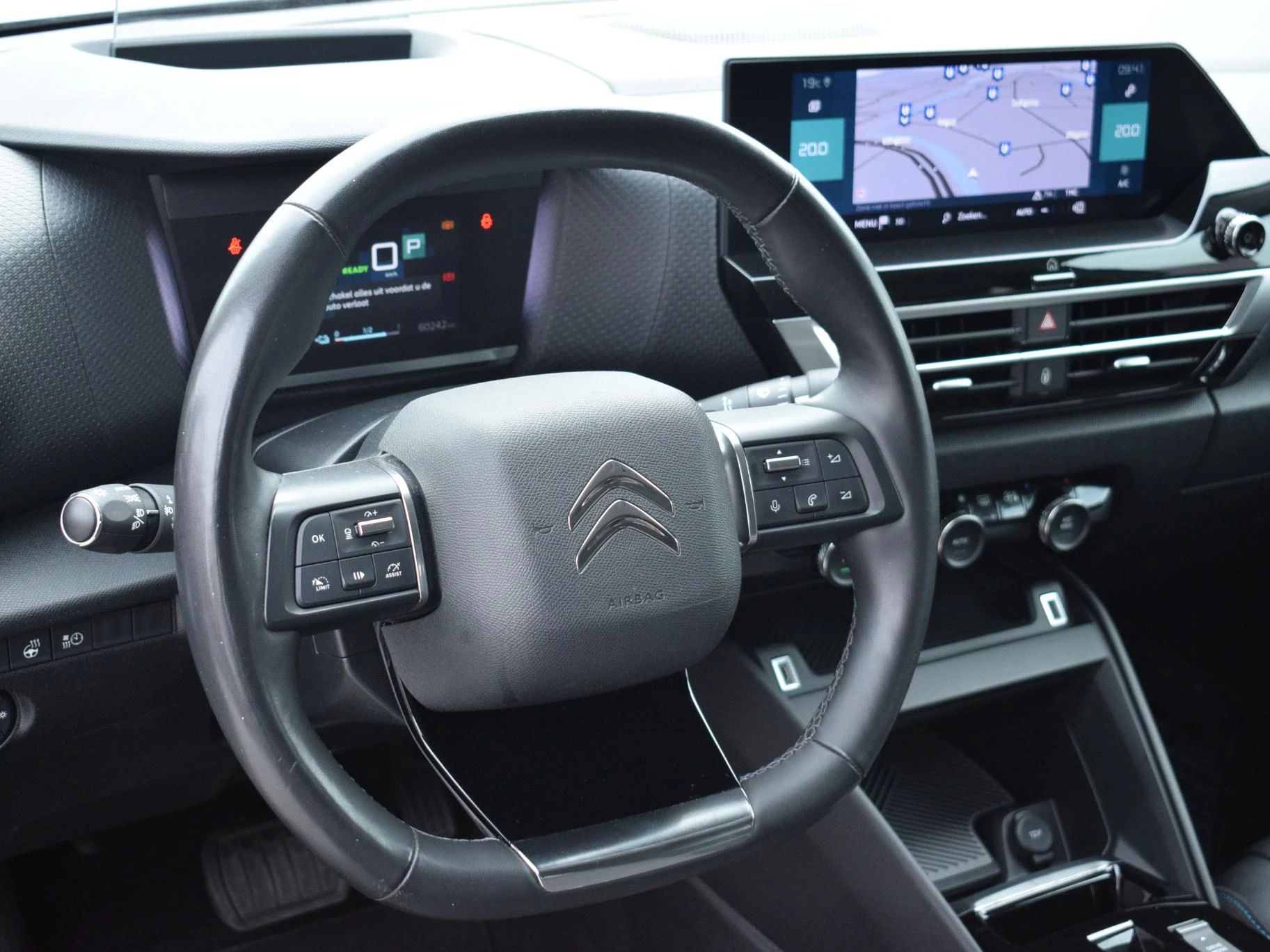 Hoofdafbeelding Citroën ë-C4
