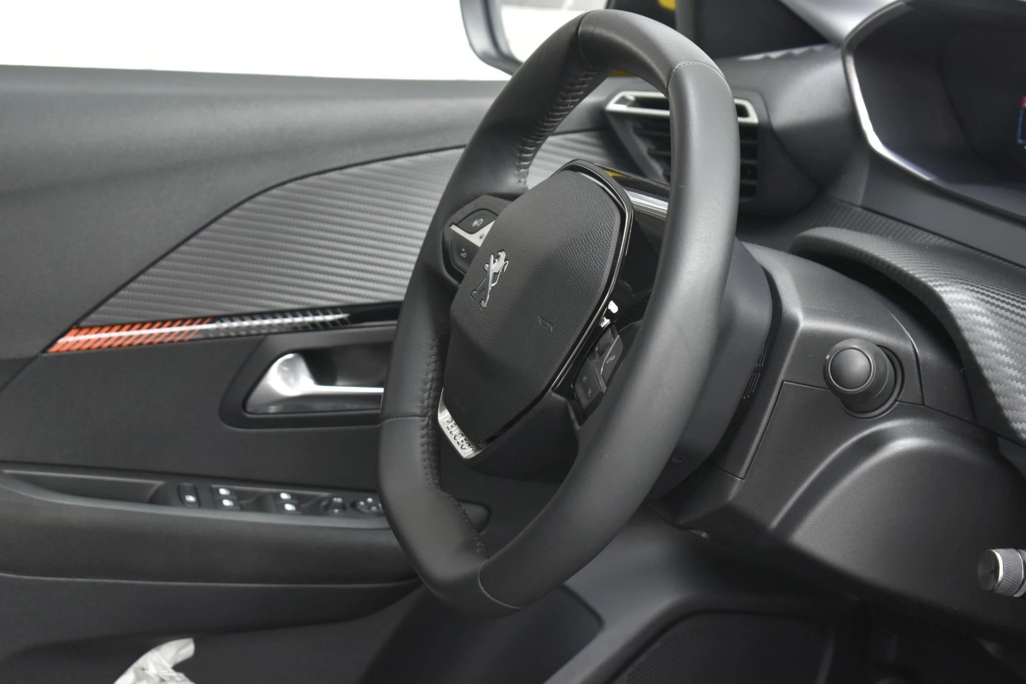Hoofdafbeelding Peugeot e-208