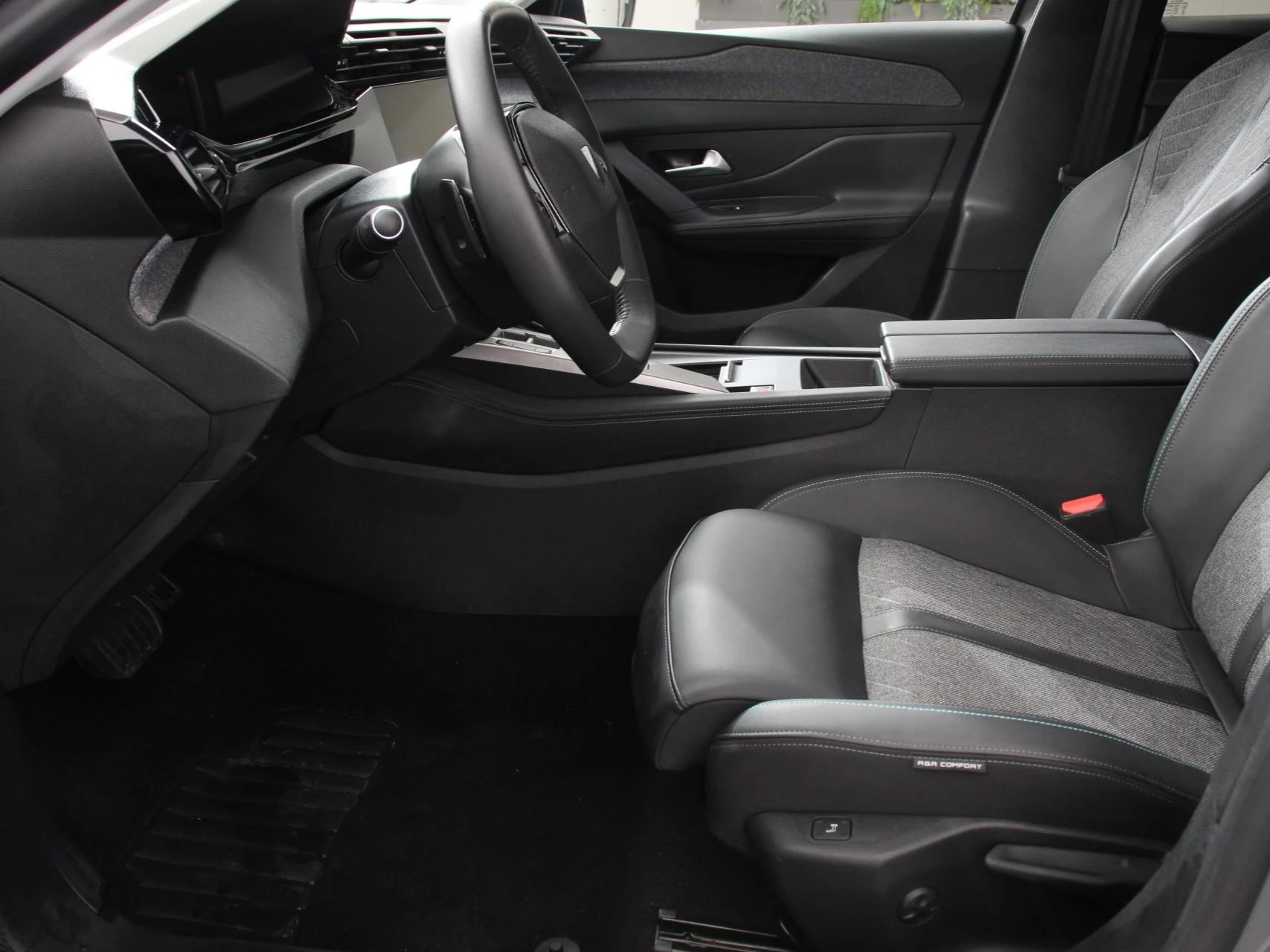 Hoofdafbeelding Peugeot 408