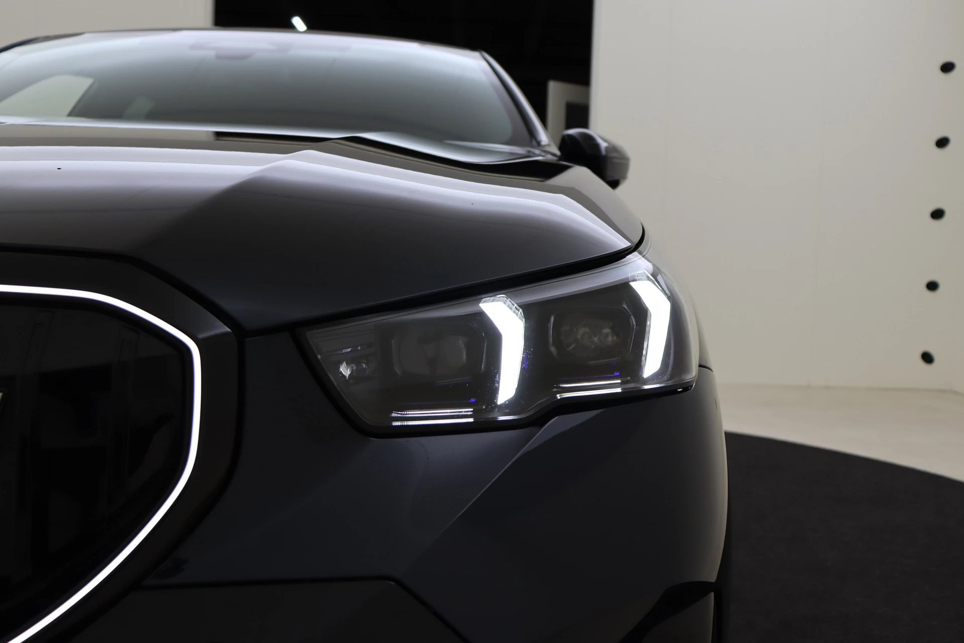 Hoofdafbeelding BMW i5
