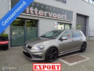 Volkswagen Golf 1.6 TDI Business Edition R Connected