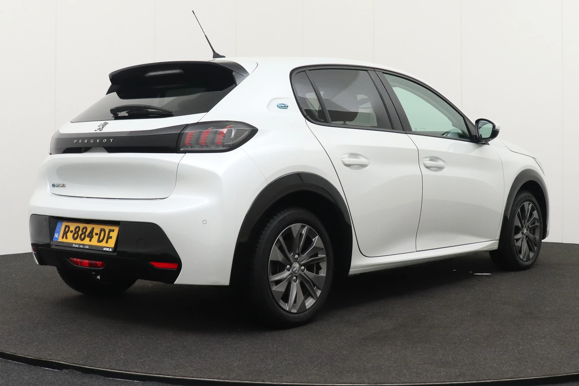 Hoofdafbeelding Peugeot e-208