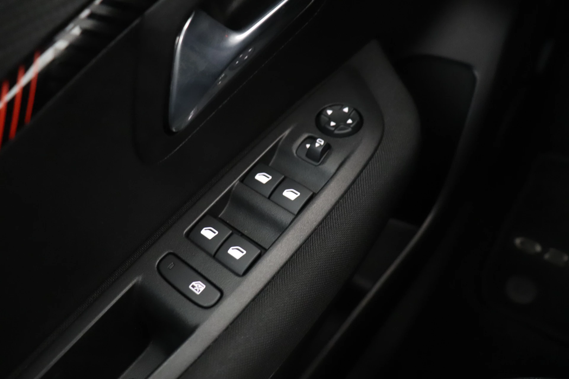 Hoofdafbeelding Peugeot e-208