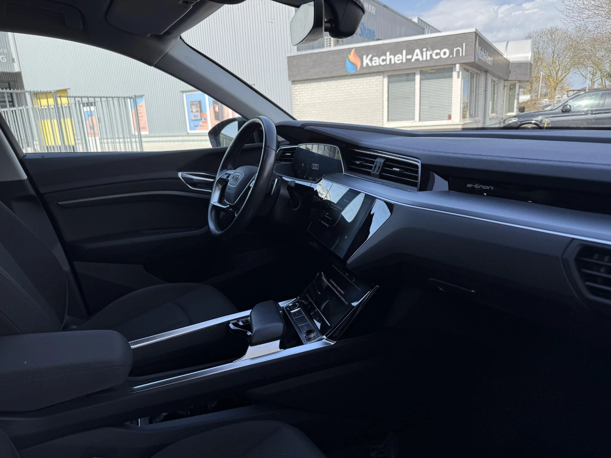 Hoofdafbeelding Audi e-tron