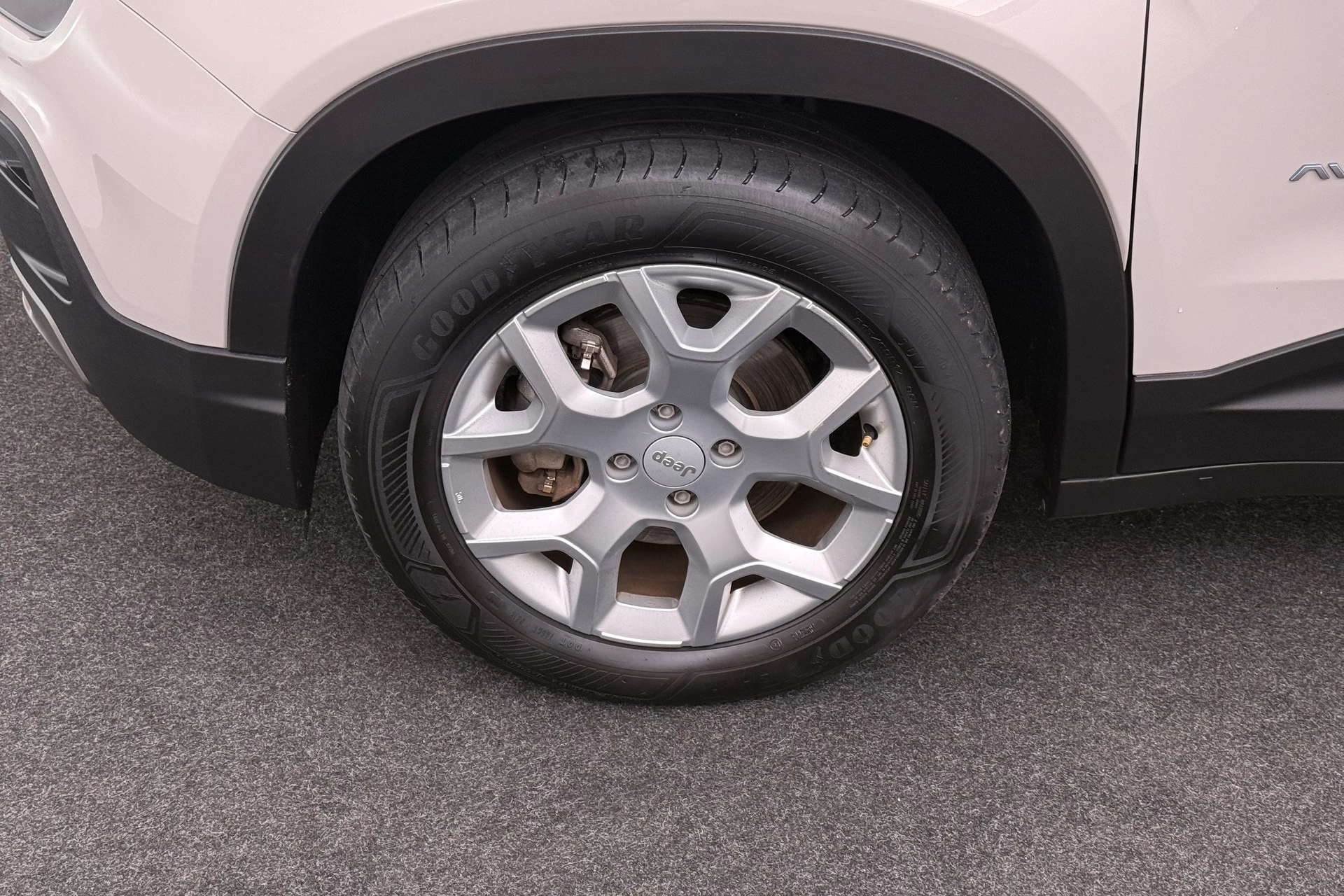 Hoofdafbeelding Jeep Avenger