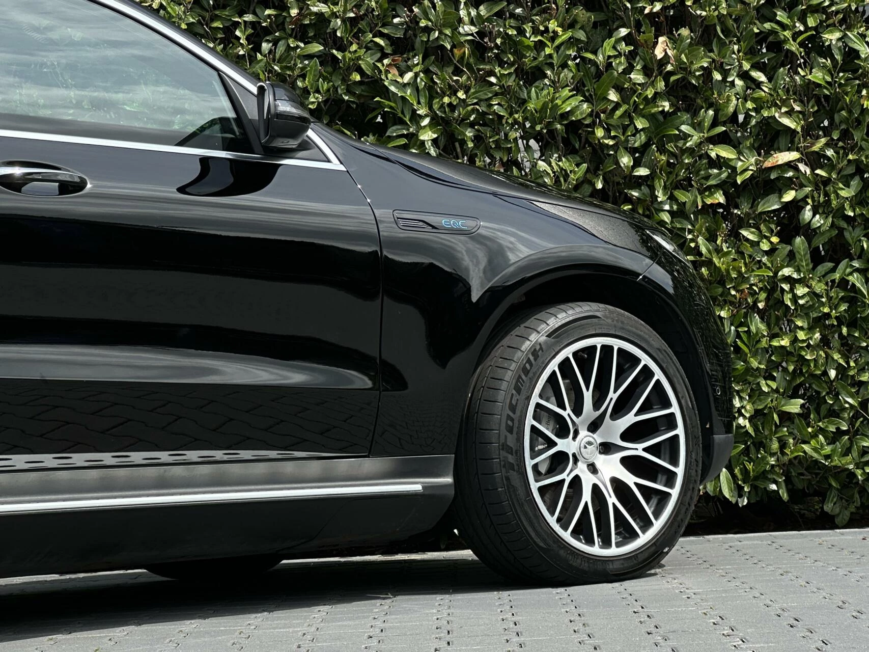 Hoofdafbeelding Mercedes-Benz EQC