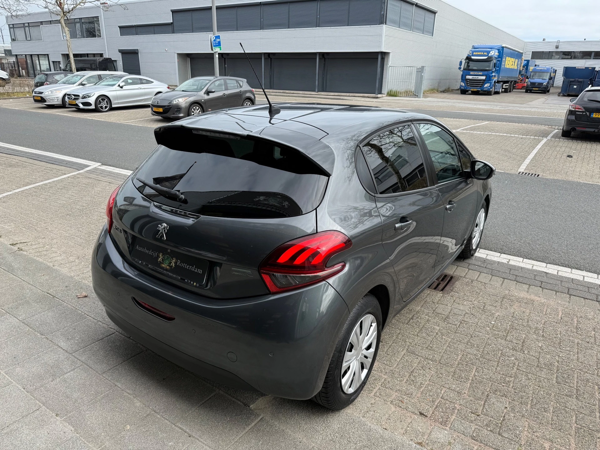 Hoofdafbeelding Peugeot 208