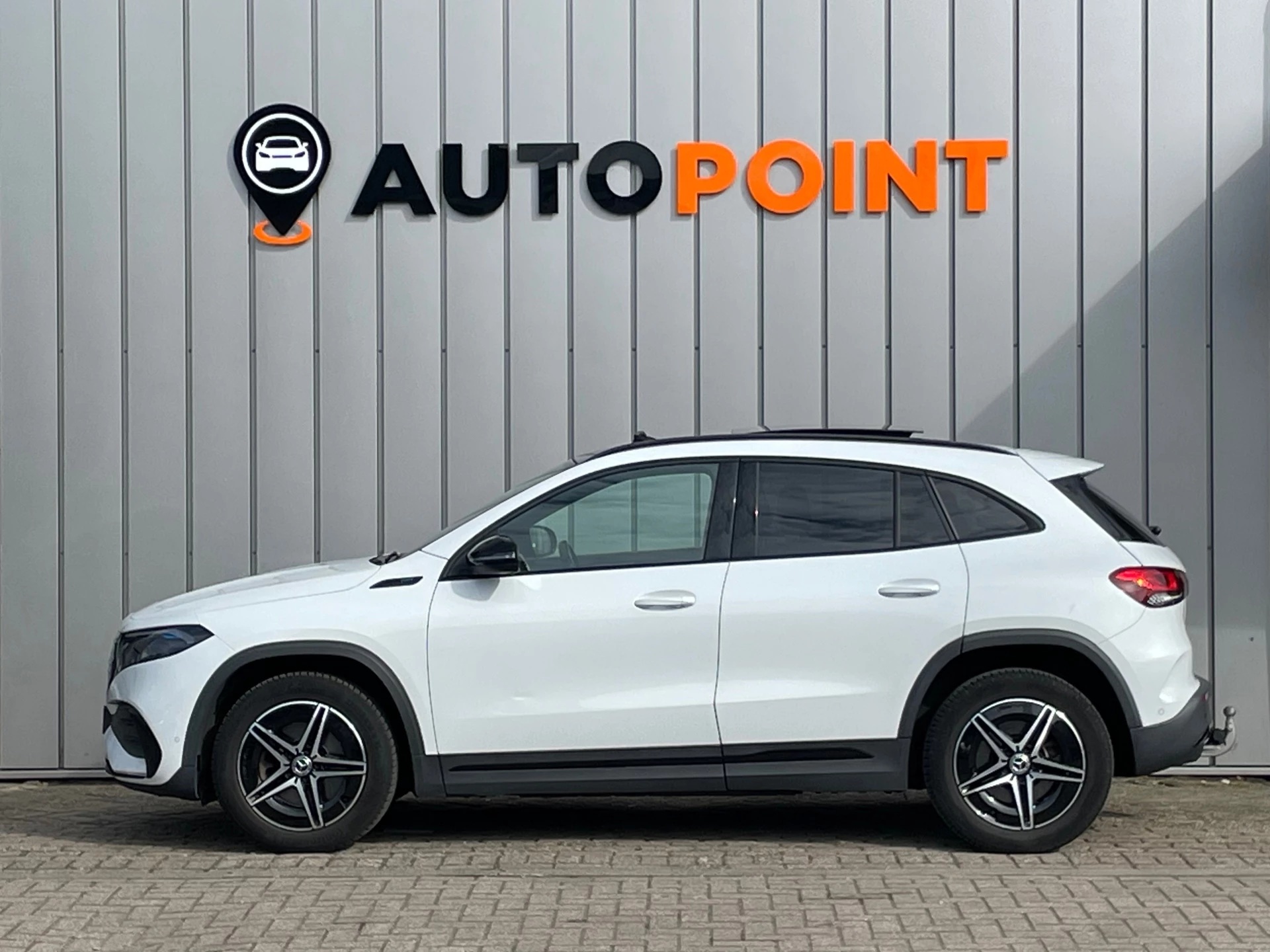 Hoofdafbeelding Mercedes-Benz EQA