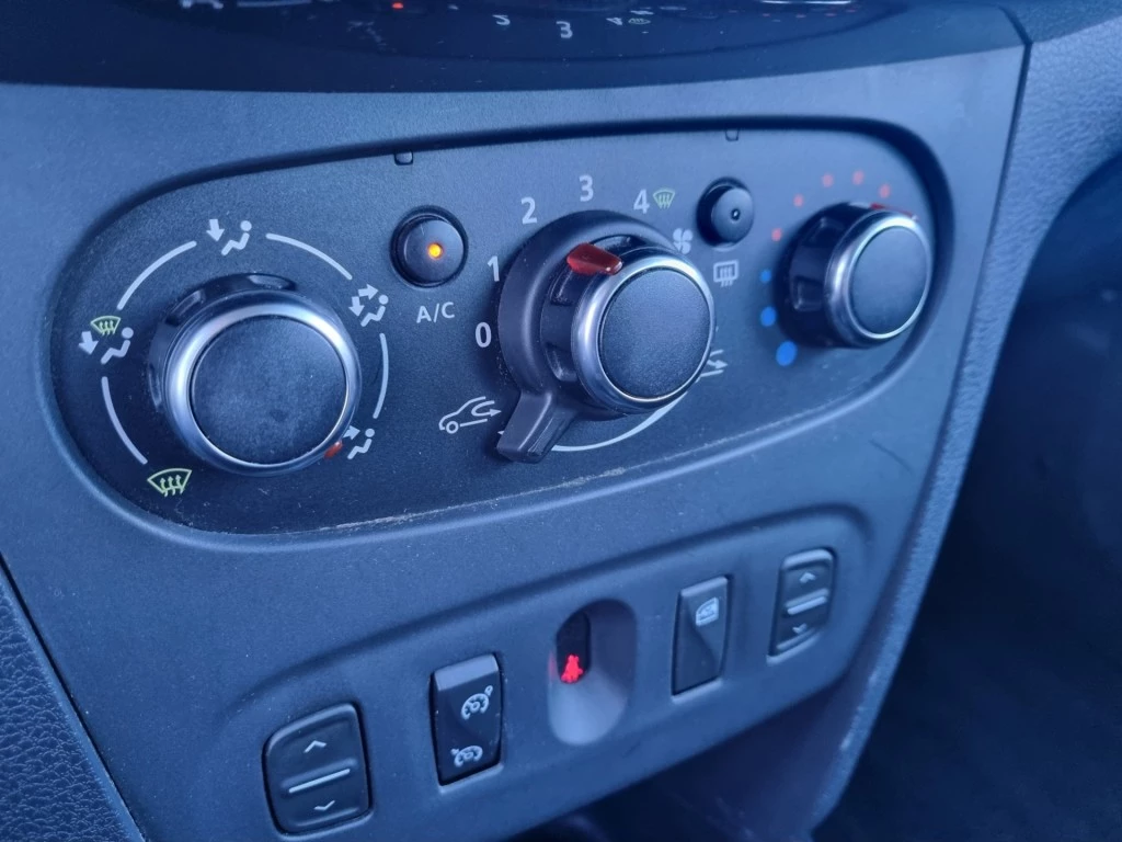 Hoofdafbeelding Dacia Logan