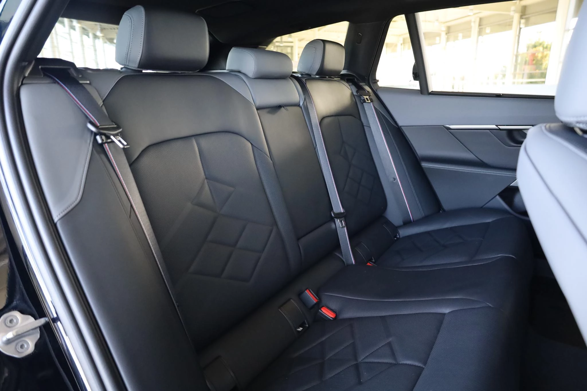 Hoofdafbeelding BMW i5