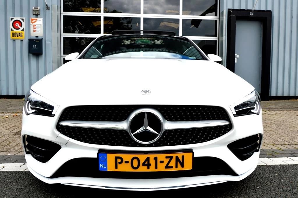 Hoofdafbeelding Mercedes-Benz CLA