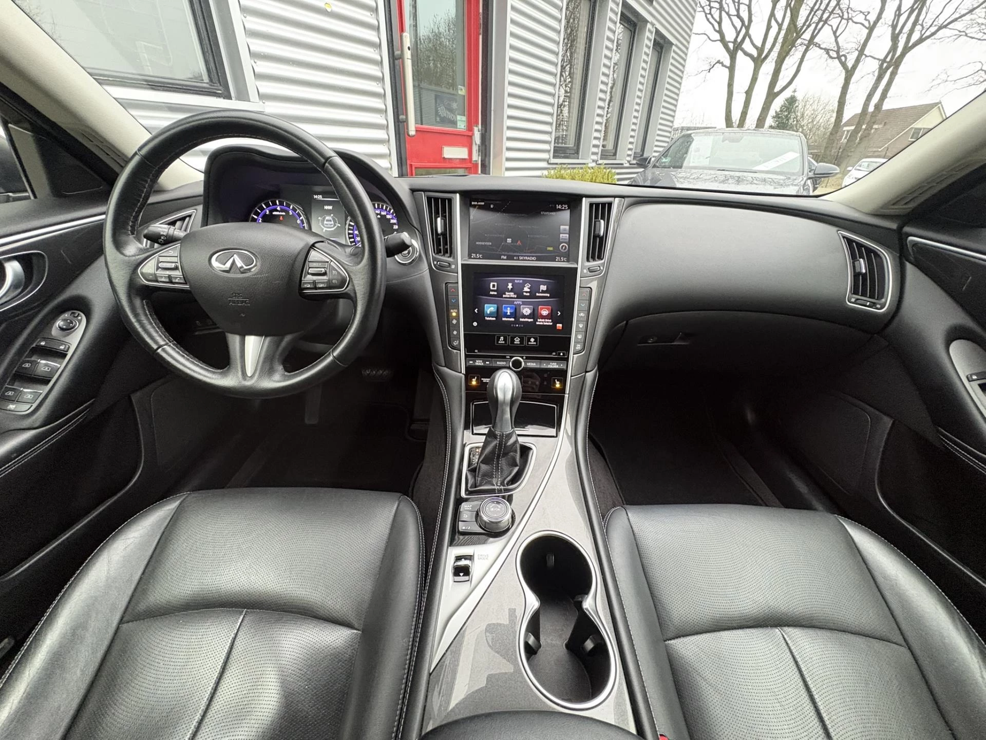 Hoofdafbeelding Infiniti Q