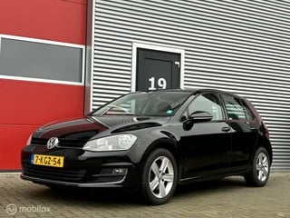 Hoofdafbeelding Volkswagen Golf Volkswagen Golf 1.2 TSI Highline Cruise/navi/clima/nap